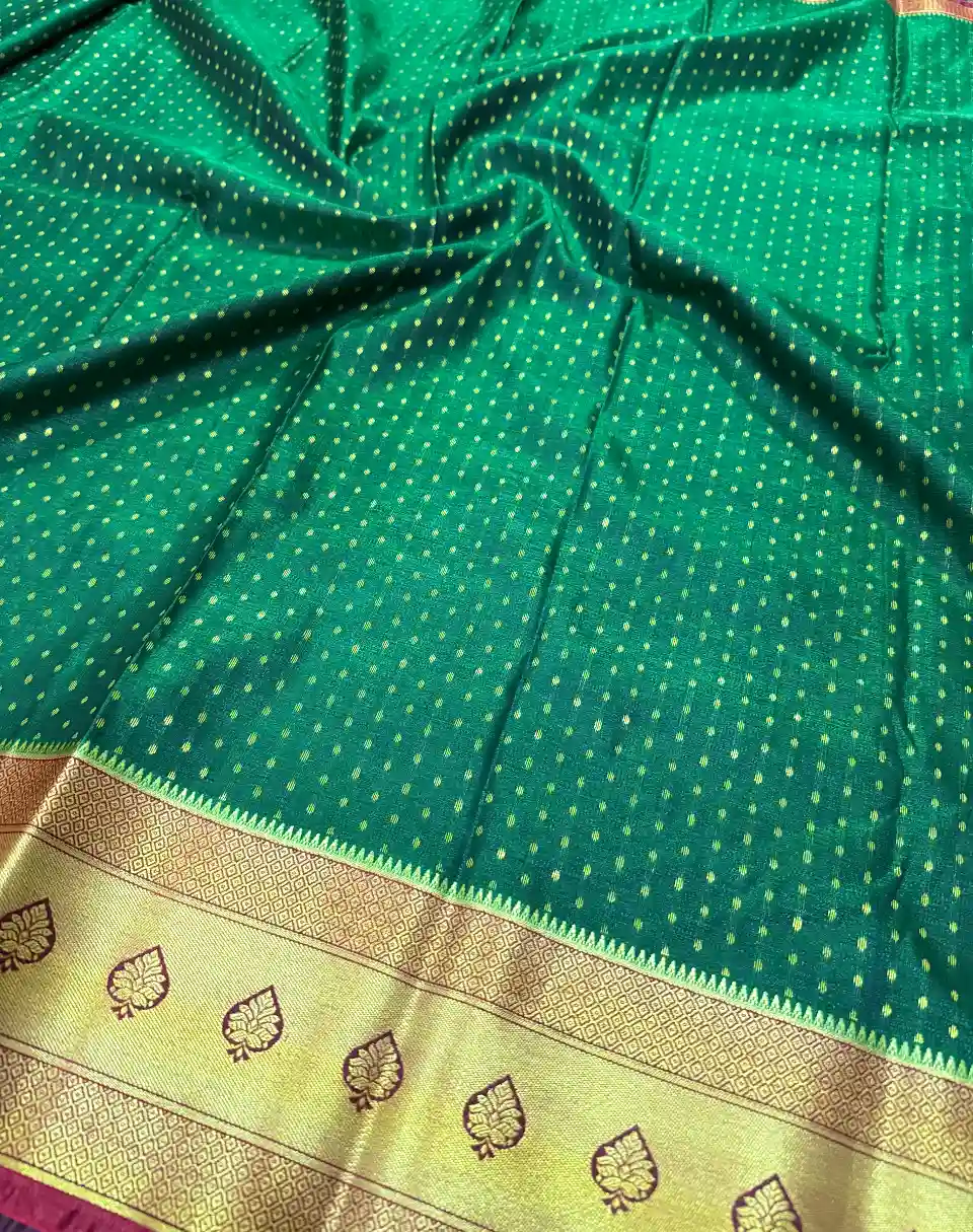Bottle Green Banarasi Silk Saree with Golden Zari & Traditional Pallu, view 4