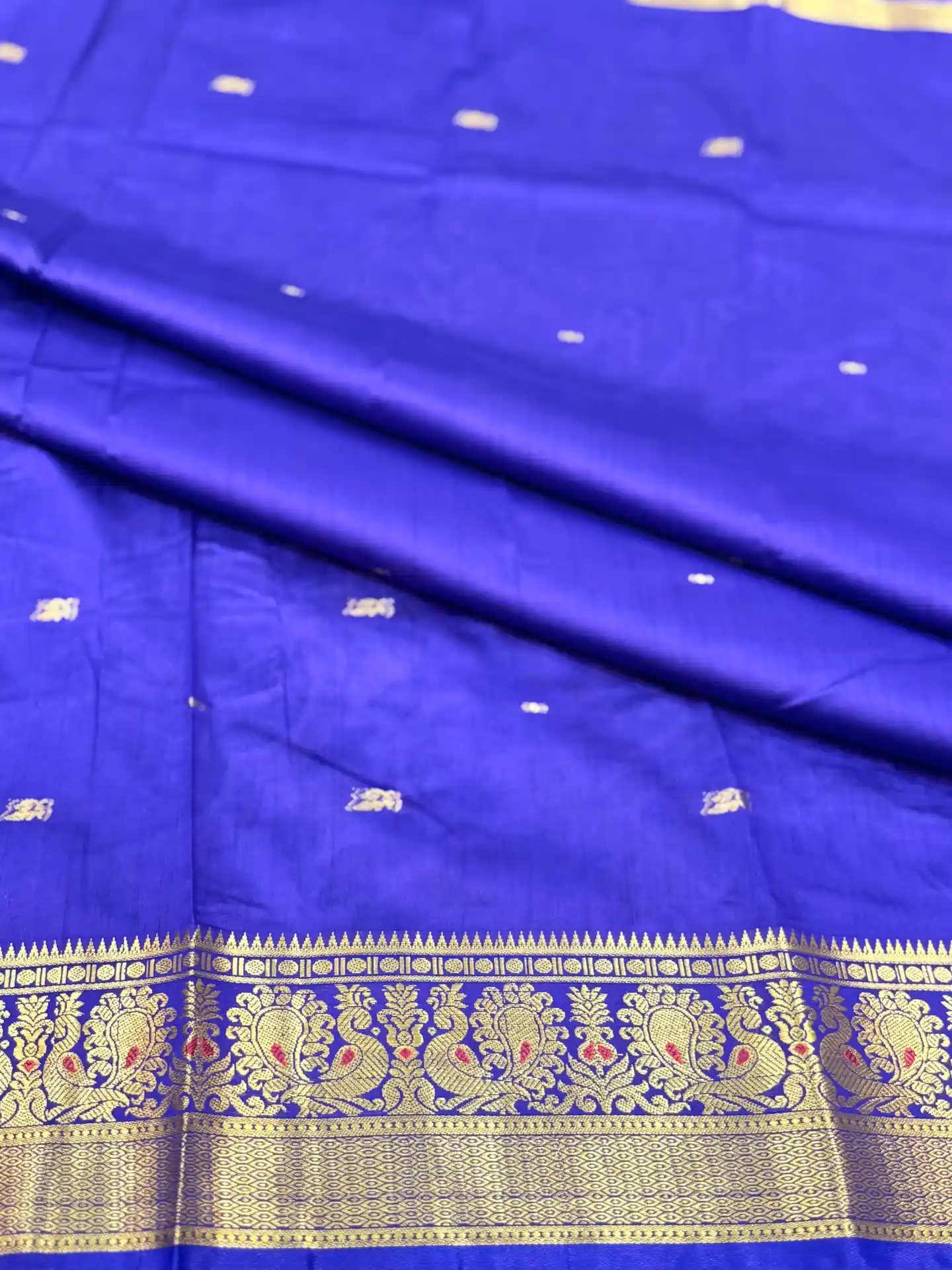 Heritage Red & Purple Banarasi Silk Saree with Traditional Gold Zari, view 4