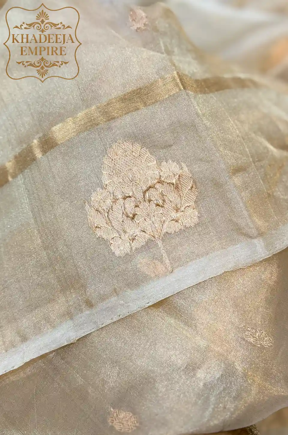 Traditional Pure Tissue Handloom Silk Banarasi Saree with Intricate Kadwa Motifs, view 4