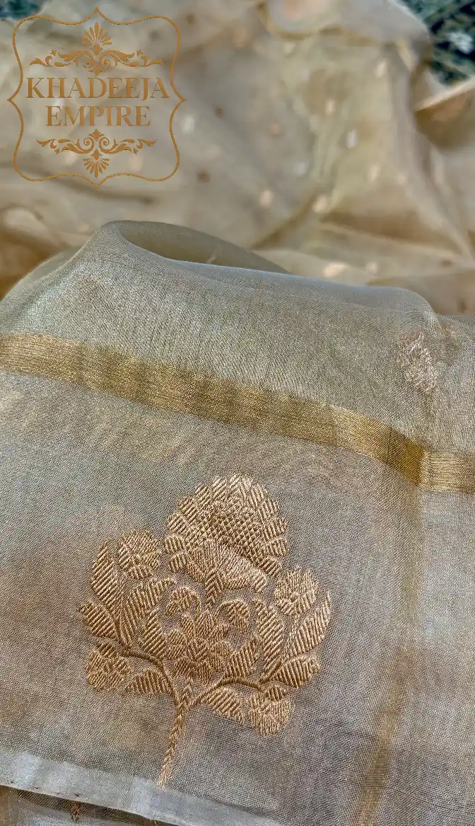 Traditional Pure Tissue Handloom Silk Banarasi Saree with Intricate Kadwa Motifs, view 5