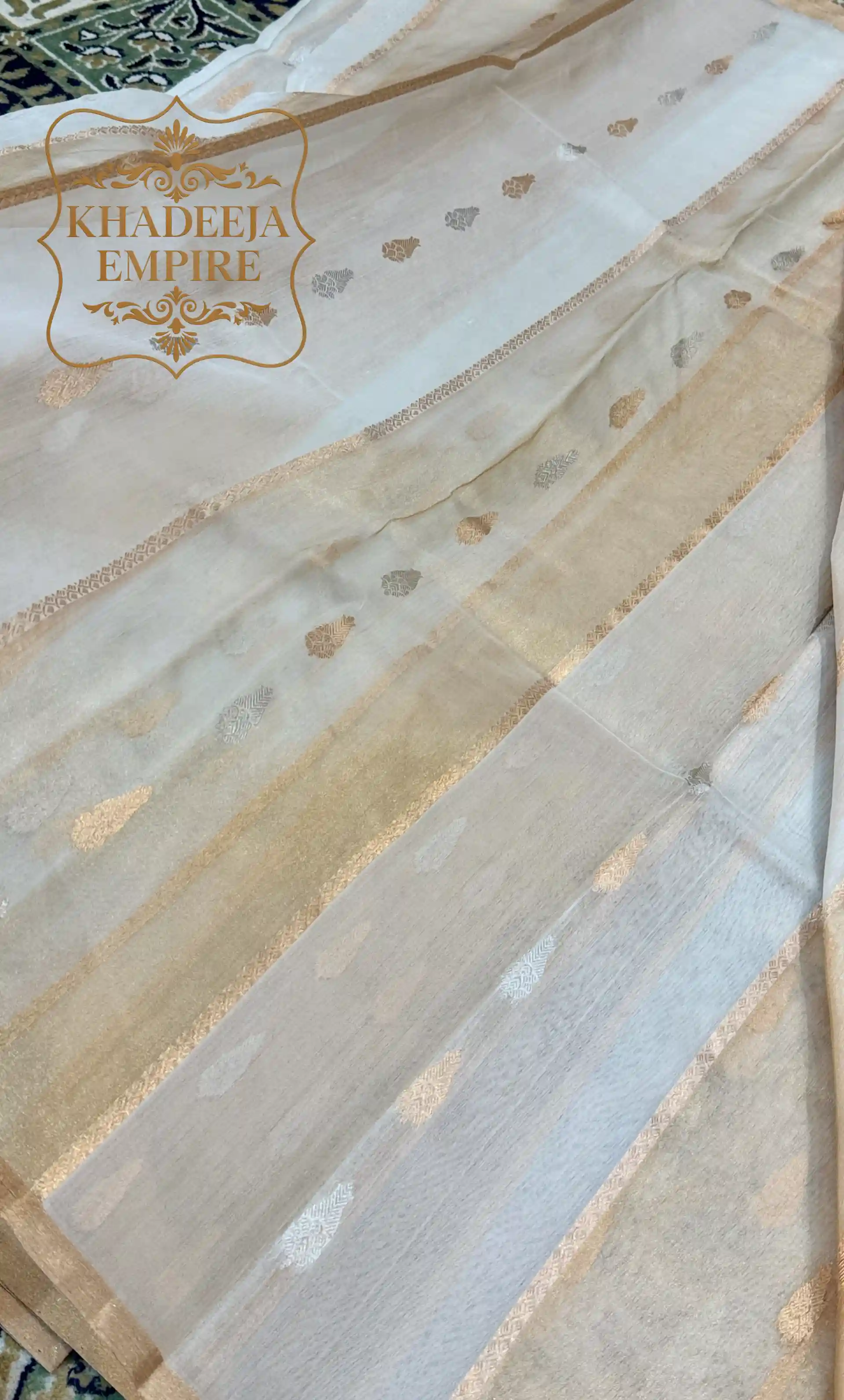 Traditional Pure Kora Tissue Handloom Silk Saree with Floral Zari Motifs, view 3
