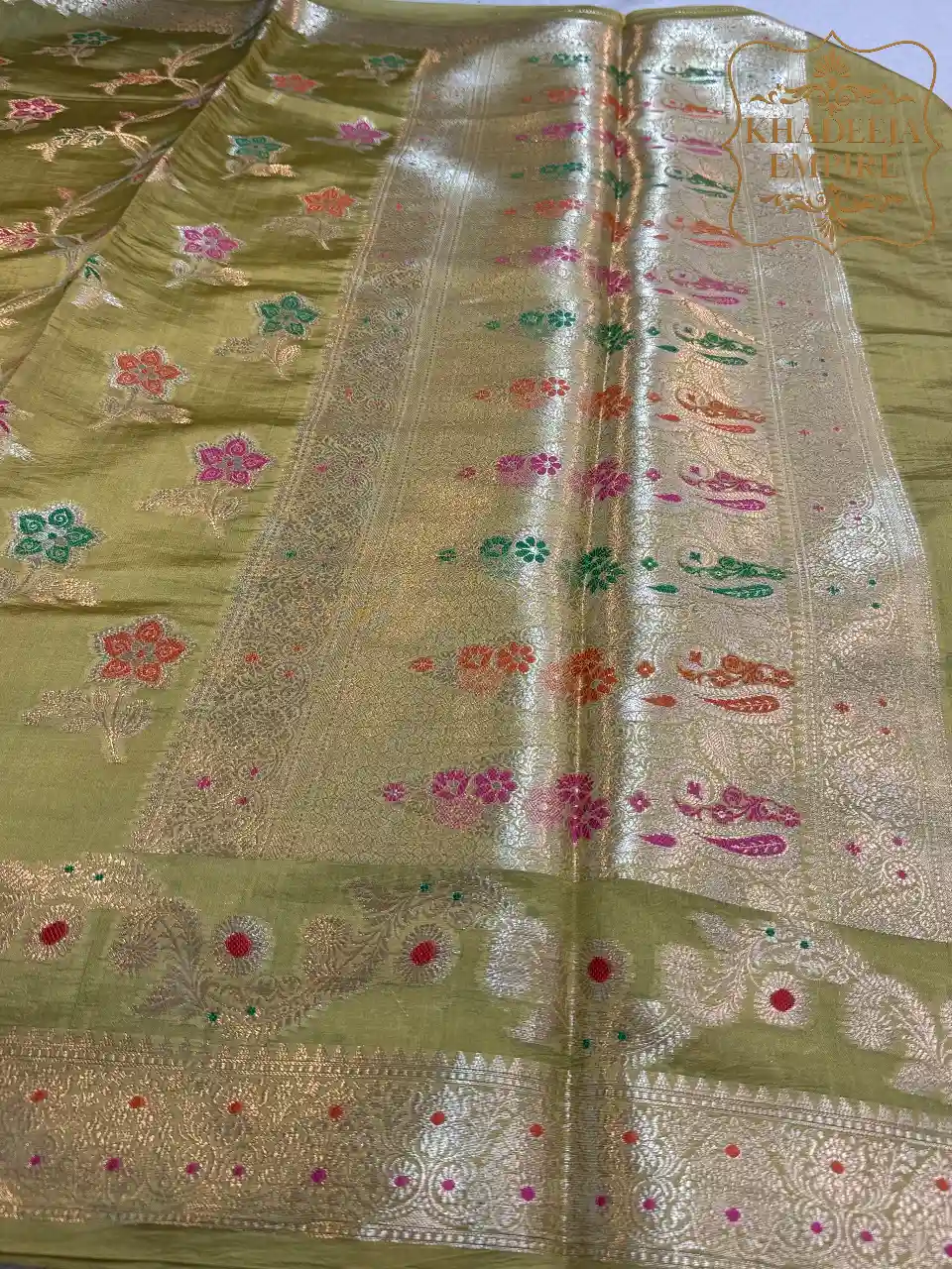 Elegant Pista Green Pure Dupion Silk Banarasi Saree with Rich Floral Zari Motifs, view 3