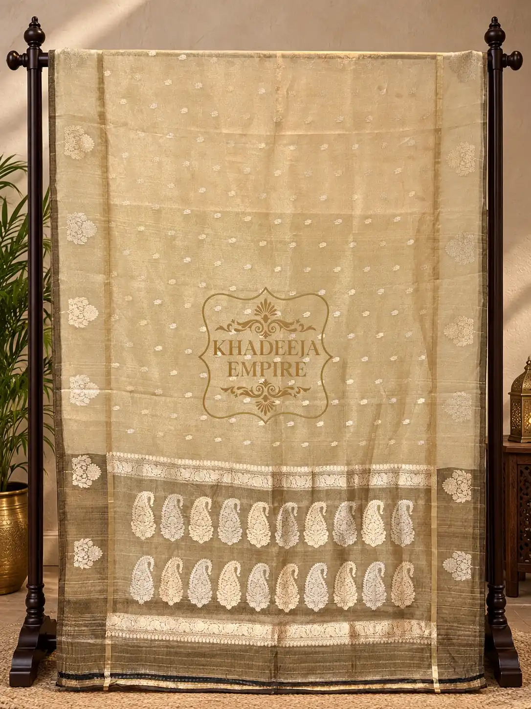 Timeless Beige Kadwa Kora Tissue Banarasi Handloom Saree with Traditional Sona Rupa Zari Work, view 2