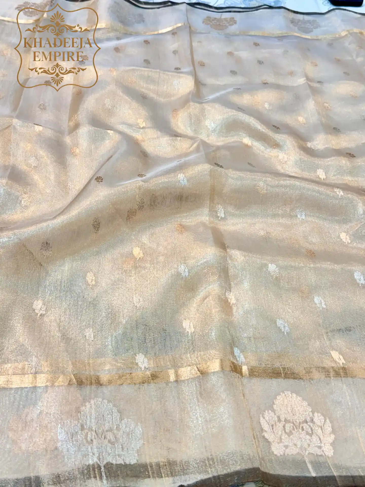 Timeless Beige Kadwa Kora Tissue Banarasi Handloom Saree with Traditional Sona Rupa Zari Work, view 5