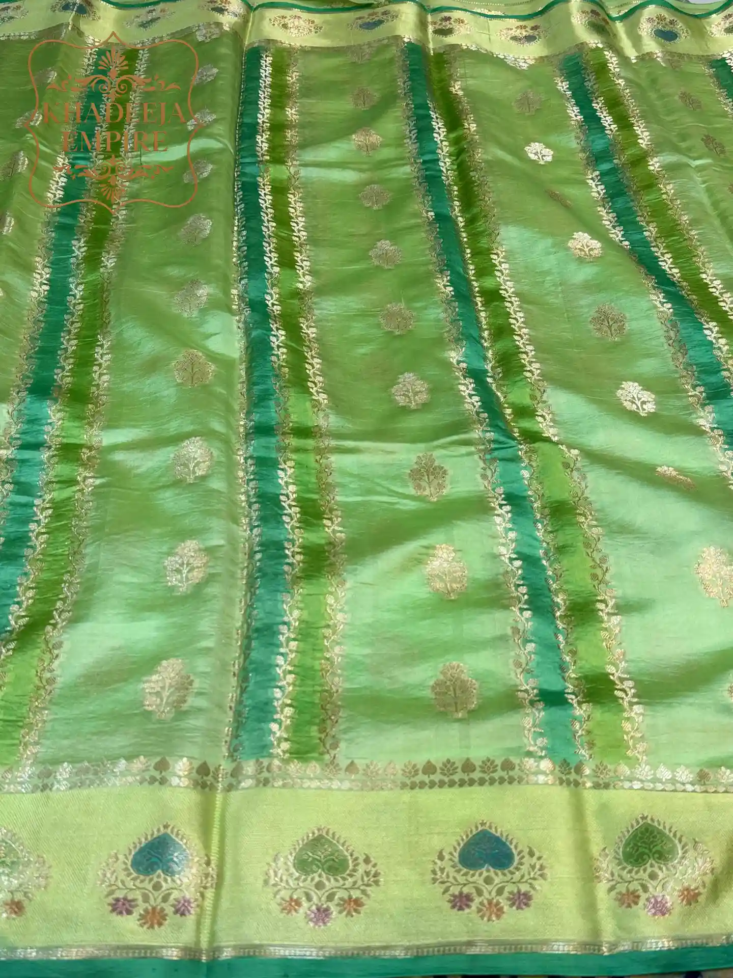 Traditional Green Pure Mango Silk Banarasi Handloom Saree, view 4