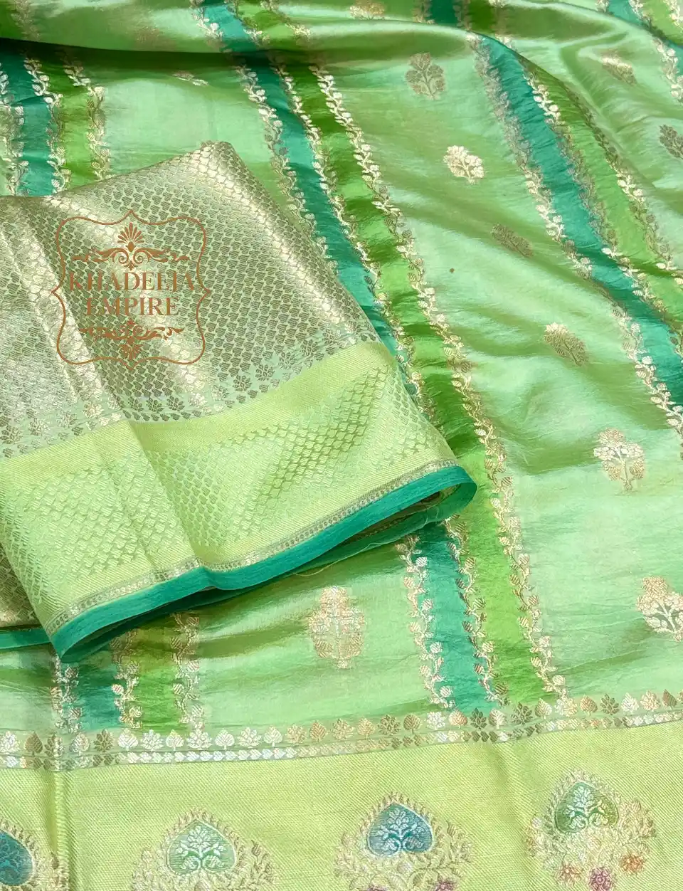 Traditional Green Pure Mango Silk Banarasi Handloom Saree, view 5