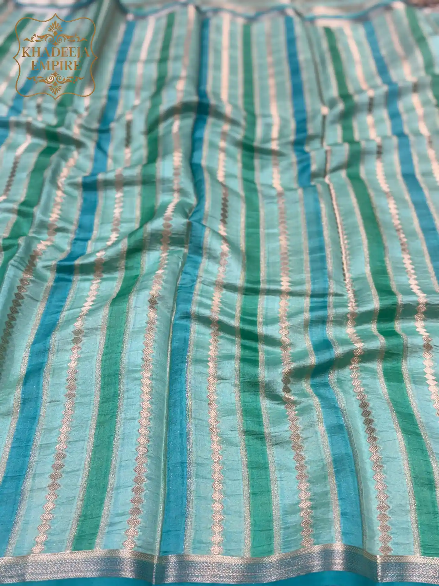 Elegant Aqua Blue & Sea Green Pure Banarasi Silk Saree with Antique Gold Zari Stripes & Intricate Woven Pallu, view 4